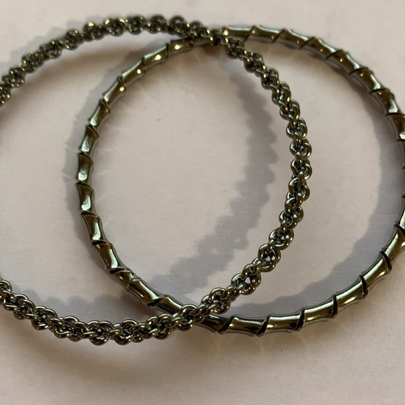 Two bracelets - Picture 4 of 4